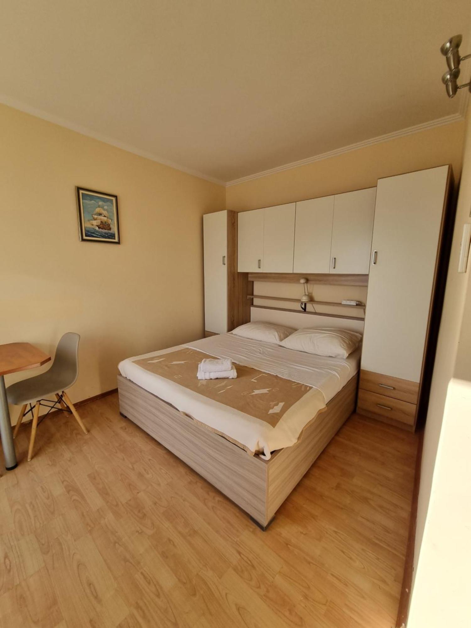 Apartmani Apollo - Drasnice Room photo